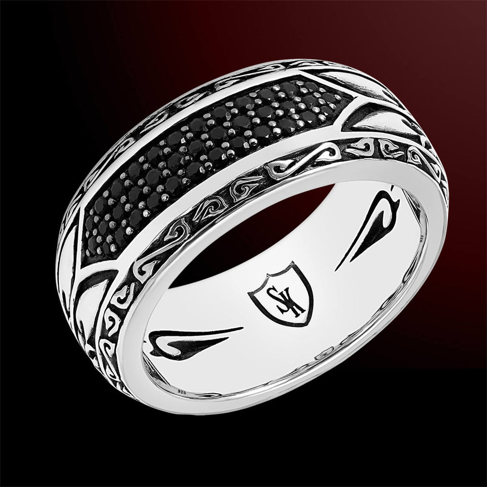 Scott Kay BLACK SAPPHIRE MEDIUM Sparta Engraved Ring for Men in Sterling Silver