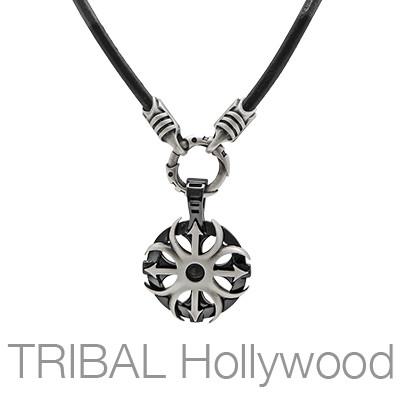Black leather necklace with silver pendant online